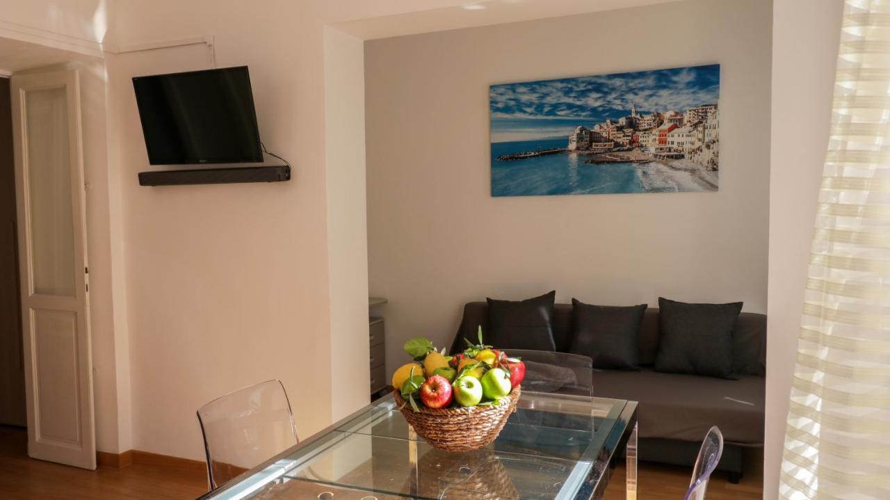Sole, Terrazza, Centro Citta E Wi-Fi Veloce! Apartment Genoa Bagian luar foto