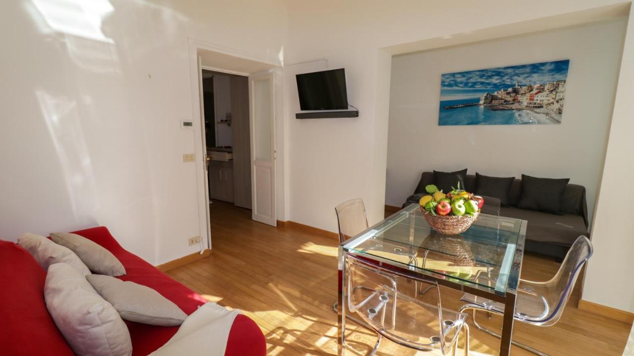 Sole, Terrazza, Centro Citta E Wi-Fi Veloce! Apartment Genoa Bagian luar foto