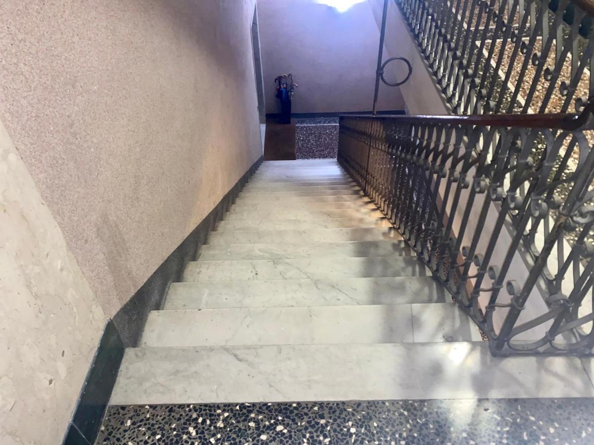 Sole, Terrazza, Centro Citta E Wi-Fi Veloce! Apartment Genoa Bagian luar foto
