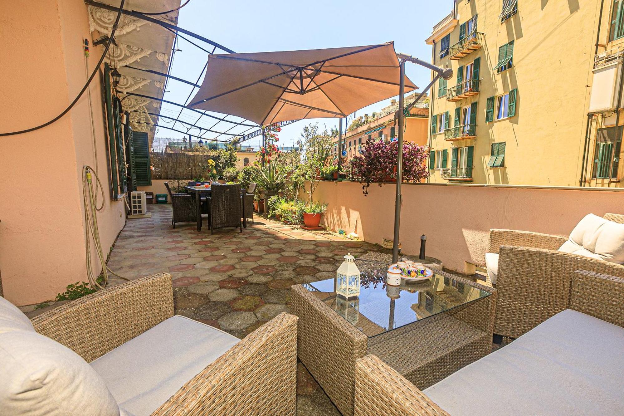 Sole, Terrazza, Centro Citta E Wi-Fi Veloce! Apartment Genoa Bagian luar foto